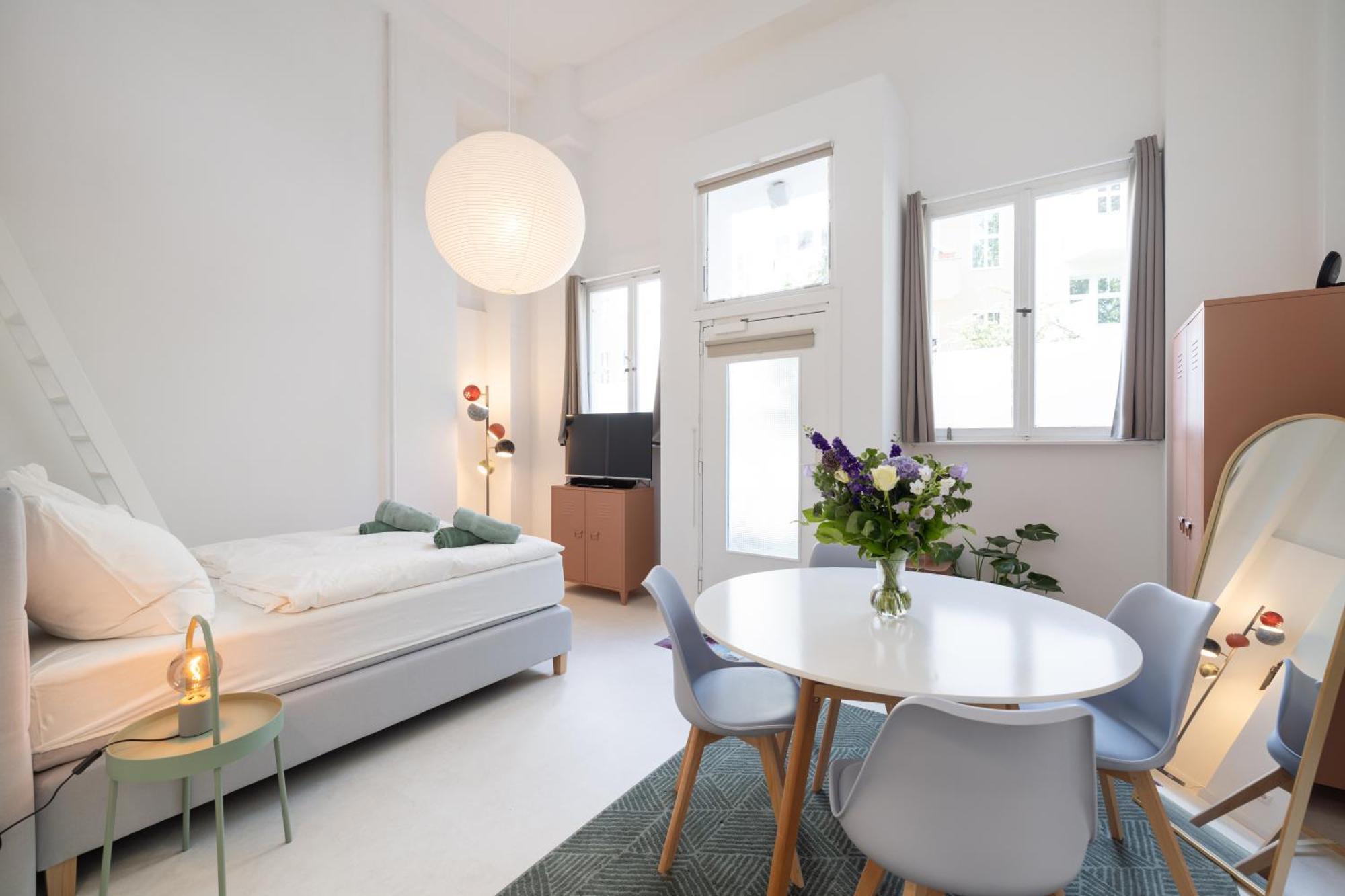 Great 2-Room Loft With 2 Bathrooms And 2 Kitchen Берлин Экстерьер фото