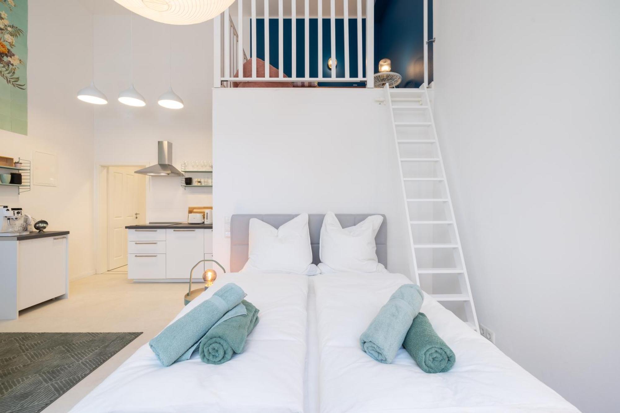 Great 2-Room Loft With 2 Bathrooms And 2 Kitchen Берлин Экстерьер фото