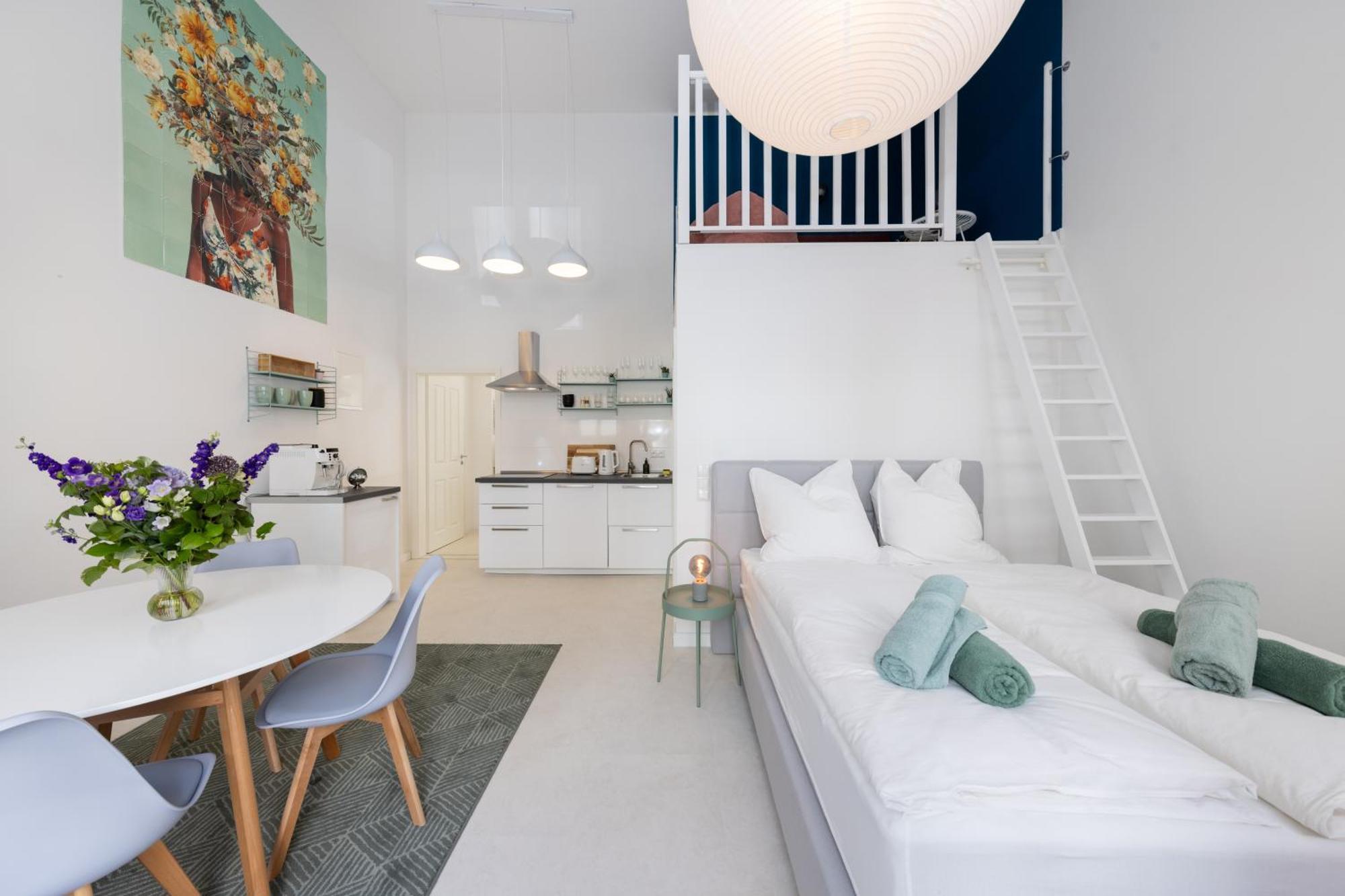 Great 2-Room Loft With 2 Bathrooms And 2 Kitchen Берлин Экстерьер фото