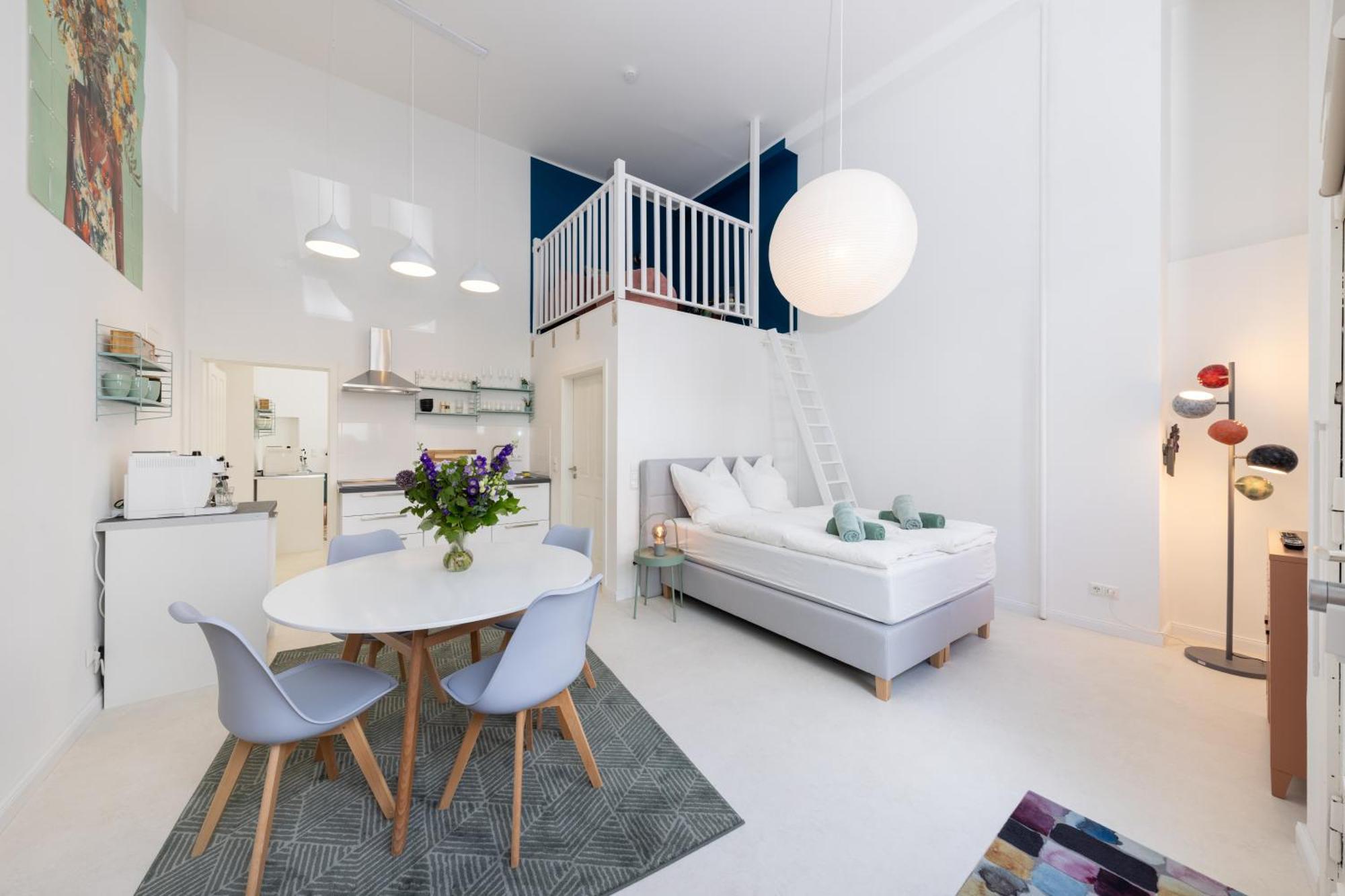 Great 2-Room Loft With 2 Bathrooms And 2 Kitchen Берлин Экстерьер фото