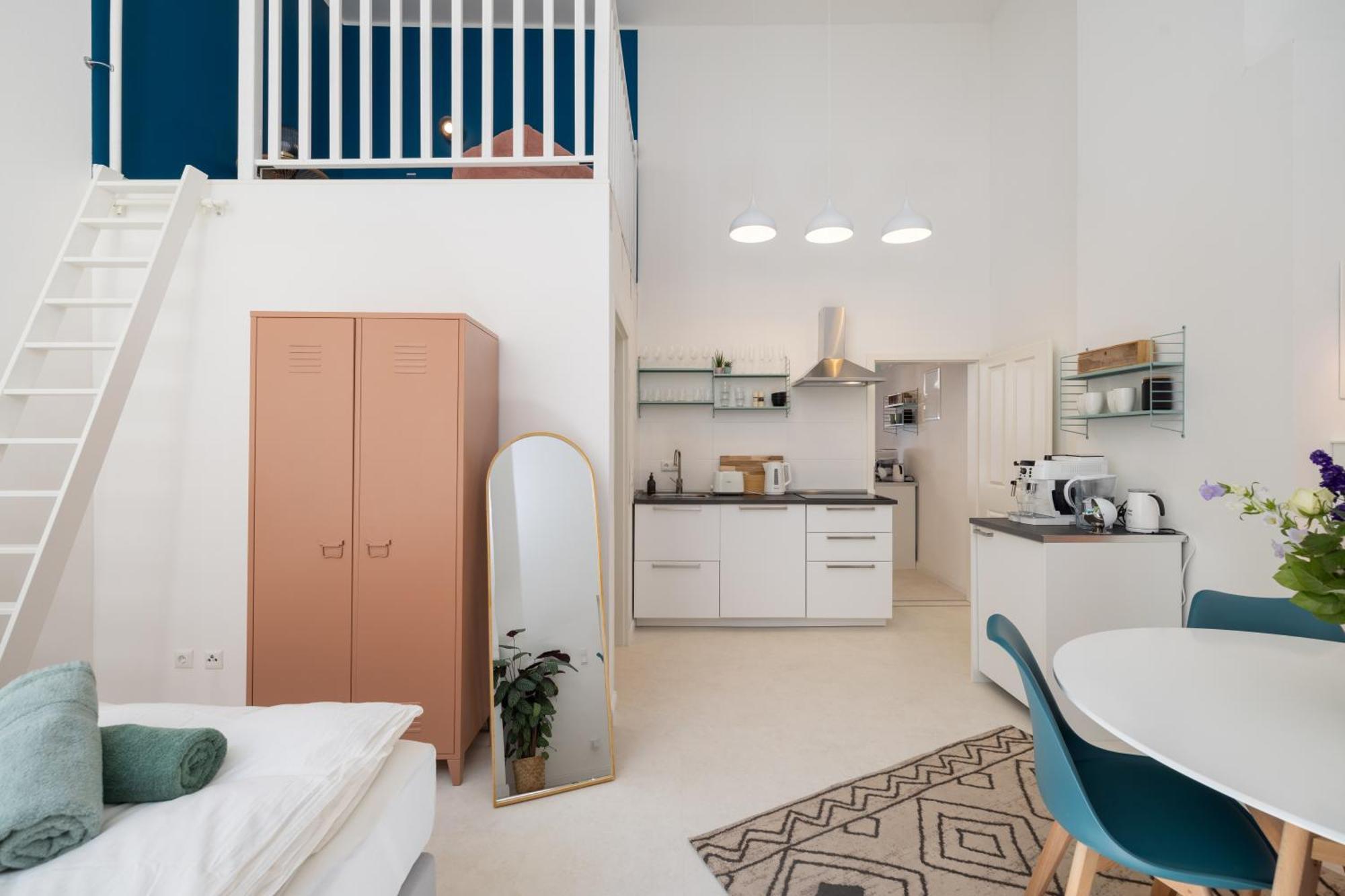 Great 2-Room Loft With 2 Bathrooms And 2 Kitchen Берлин Экстерьер фото